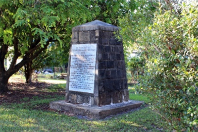 oldsmithfield.com_044.Smithfield_Pioneers_Monument.jpg